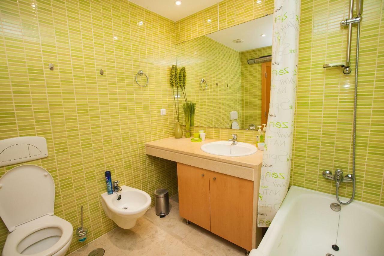 Fabulous Sunny Pool&Garden Condo By Becherish อัลบูเฟรา ภายนอก รูปภาพ